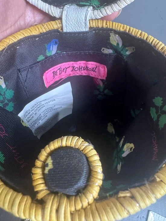 Betsey Johnson Wicker Ice Cream Cone Crossbody Bag Chain Shoulder Sprinkles - Picture 4 of 8